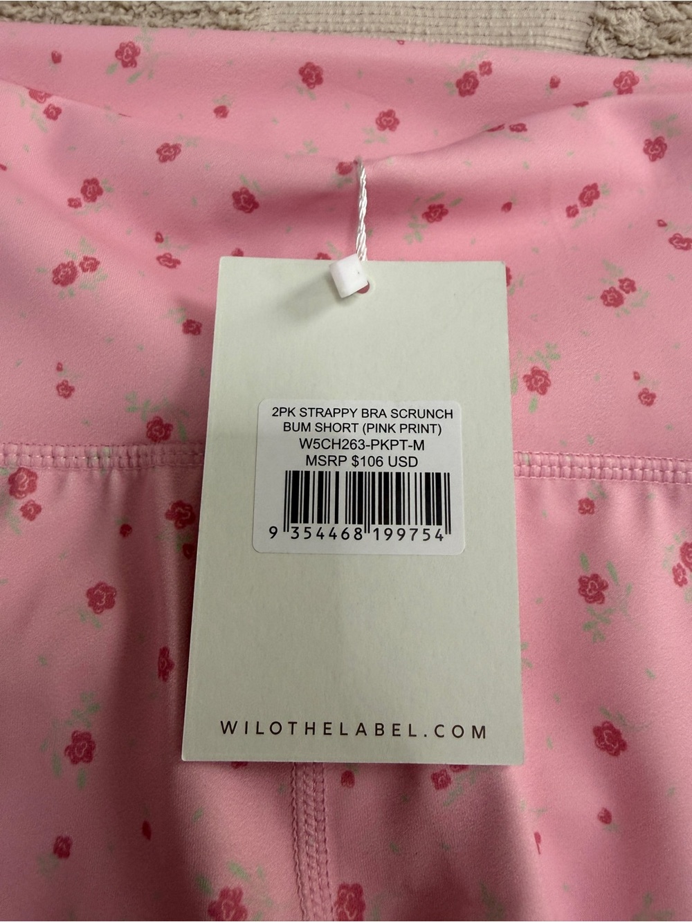 NWT Wilo The Label 2Pc Strappy Bra Scrunch Bum Shorts size M - Picture 2 of 10
